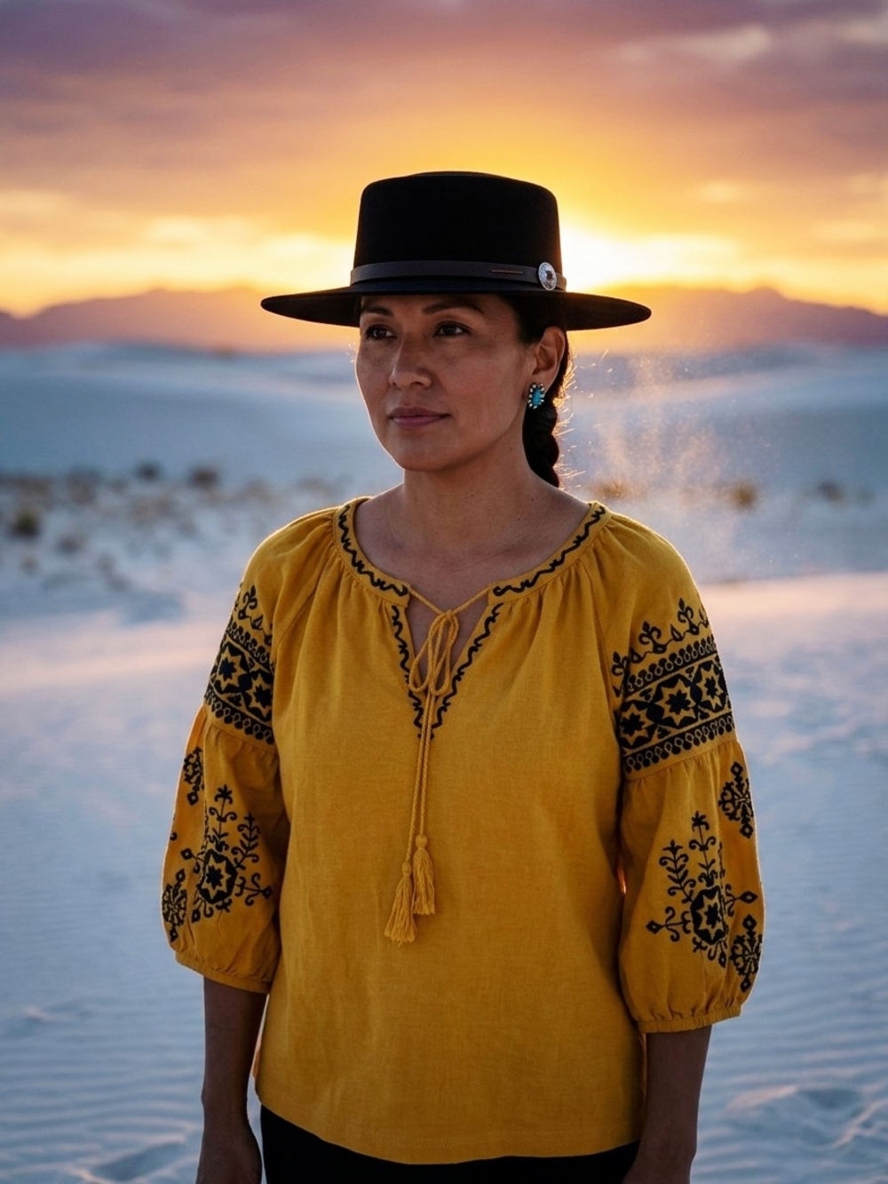 Solitaire 🌵southwestern Embroidered Mustard Yellow Top (Medium) "HaRd 2 FiNd"
